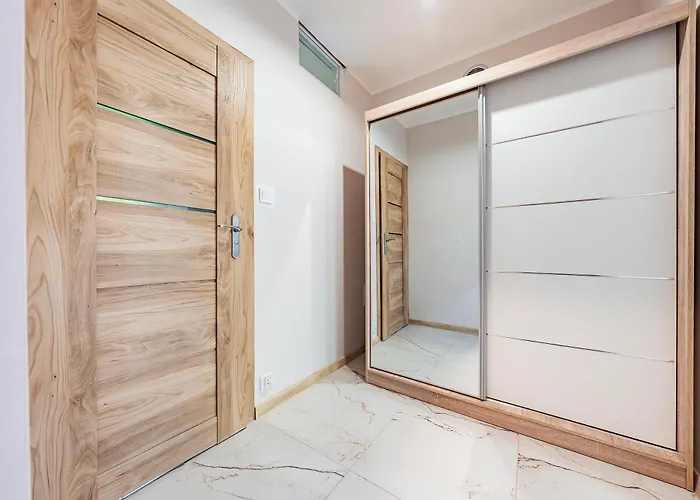 47 Z Parkingiem Lejlighed *